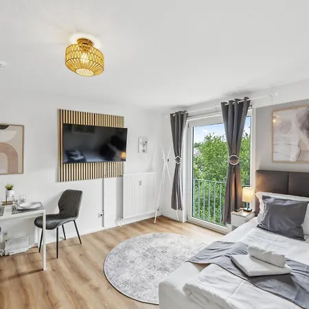 Andriss - Study & Work Apartments - Wifi - Kitchen Kaiserslautern Exterior photo