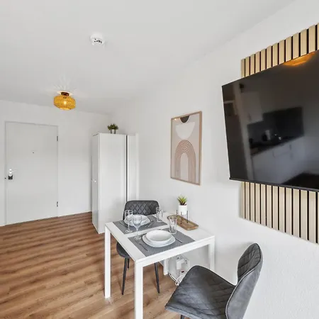 Andriss - Study & Work Apartments - Wifi - Kitchen Kaiserslautern Exterior photo